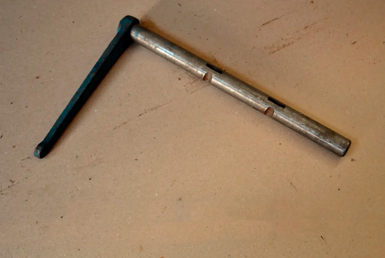 Вал вилки зчеплення Т-40 Т25-1601210-Б1