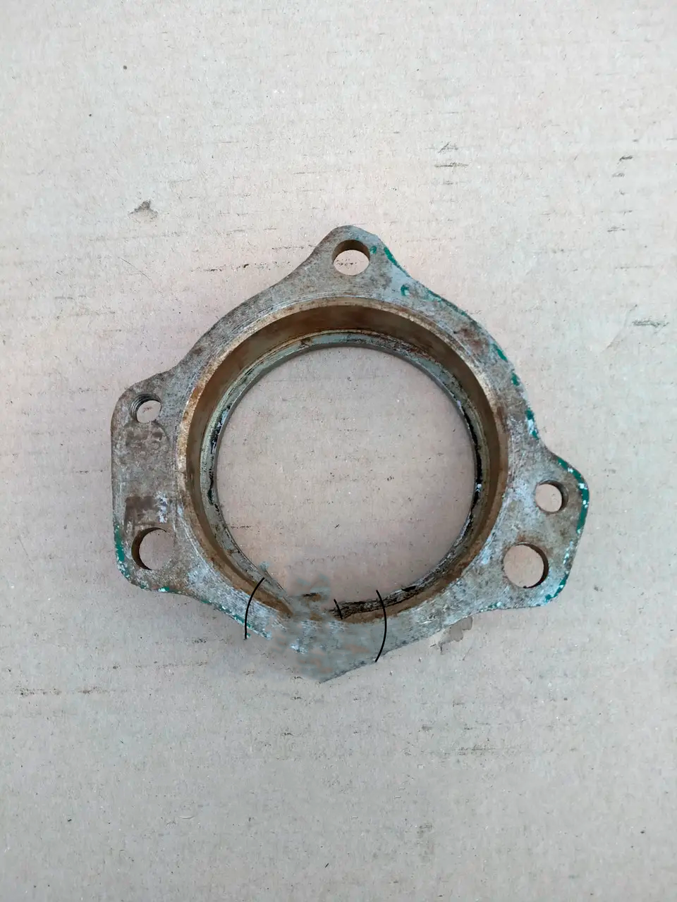 Стакан підшипника вторинного валу КПП Т-40 Т25-1701035-Б