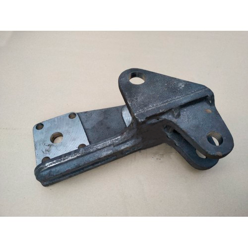 Кронштейн ЛІВИЙ" кріплення гідроциліндра підйому задньої навіски ЮМЗ 45-4605024-Л