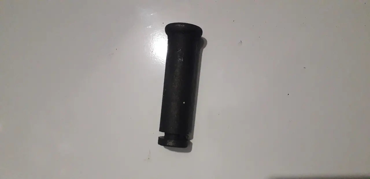 Палець кріплення вилки до поперечці 50-4605072-Б