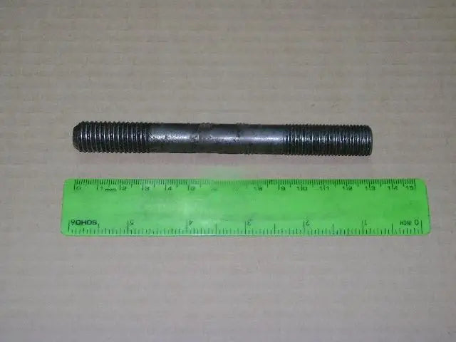 Шпилька блоку циліндрів Д65 коротка (Д65-01-017)