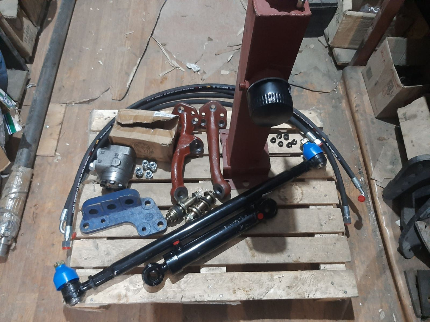 Переобладнення з встановлення дозатора з гідробаком без блокування та з кронштейном (під міст нового зразку) МТЗ