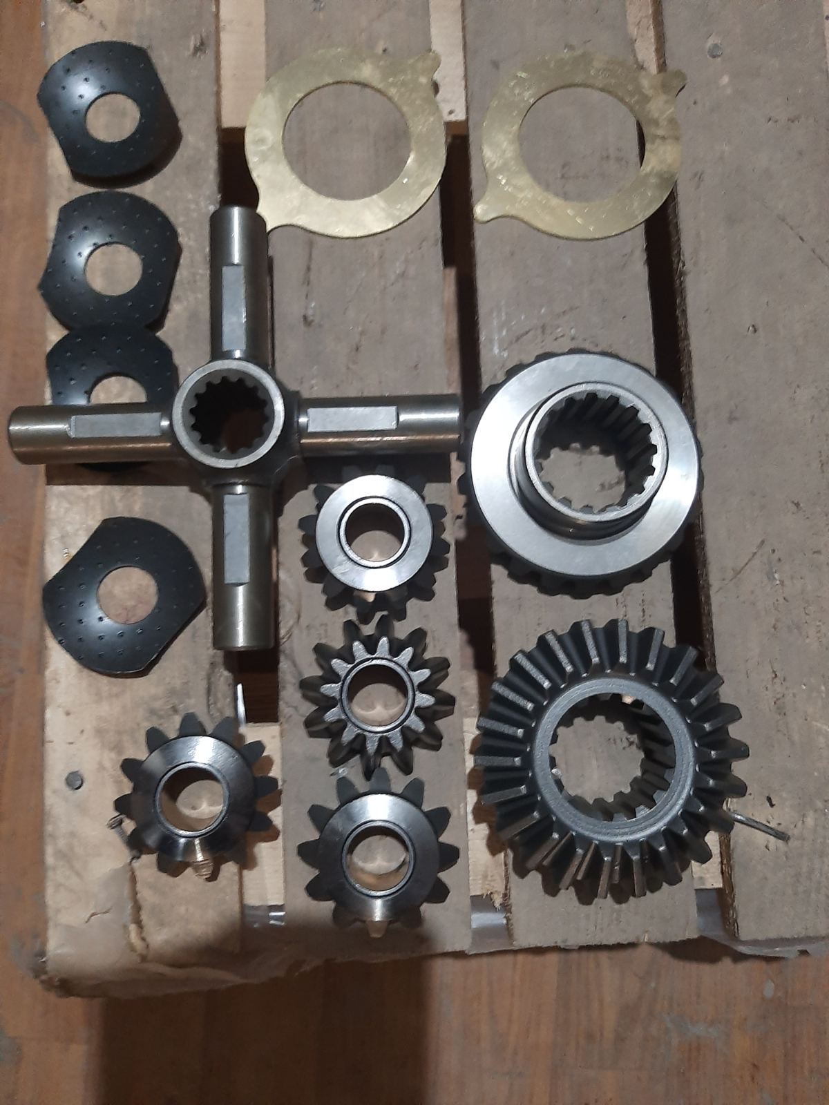 Комплект шестерней і сателітів нового зразку (оригінал) МТЗ