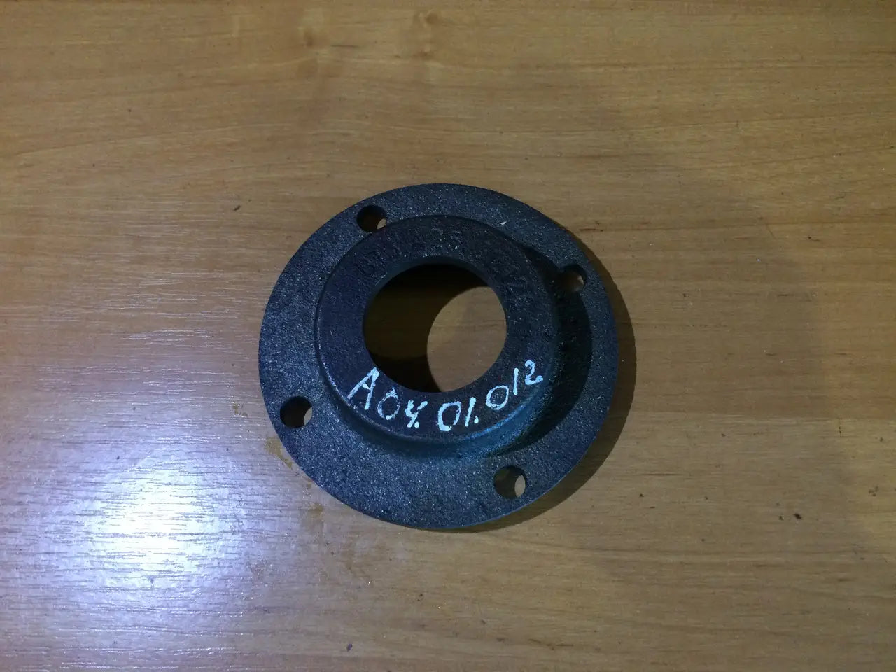 Корпус Т-25 сальника передньої ступиці А04.01.012