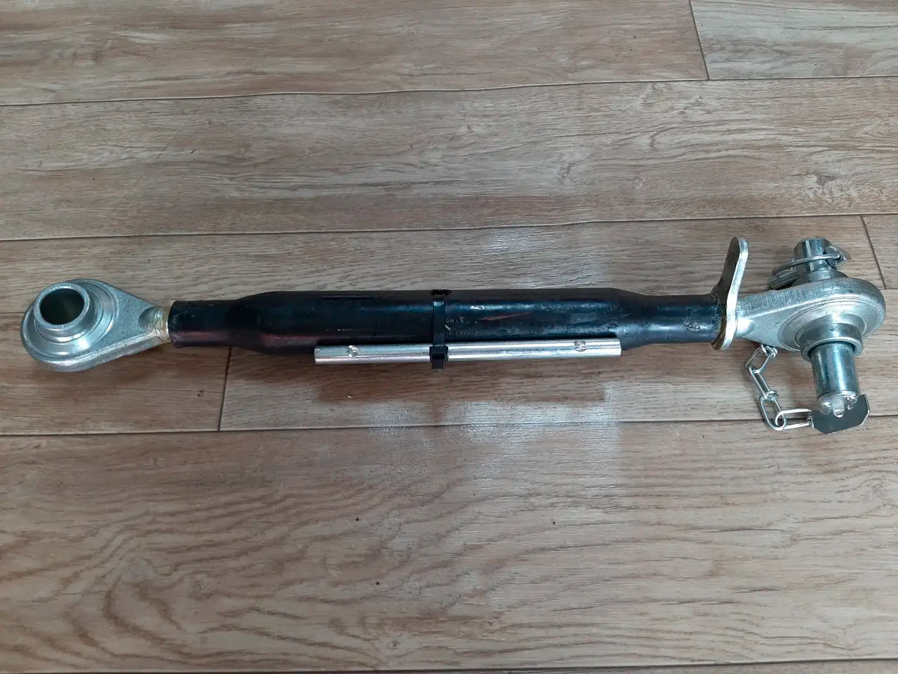 Тяга центральна Т-25 з пальцем 14.56.036