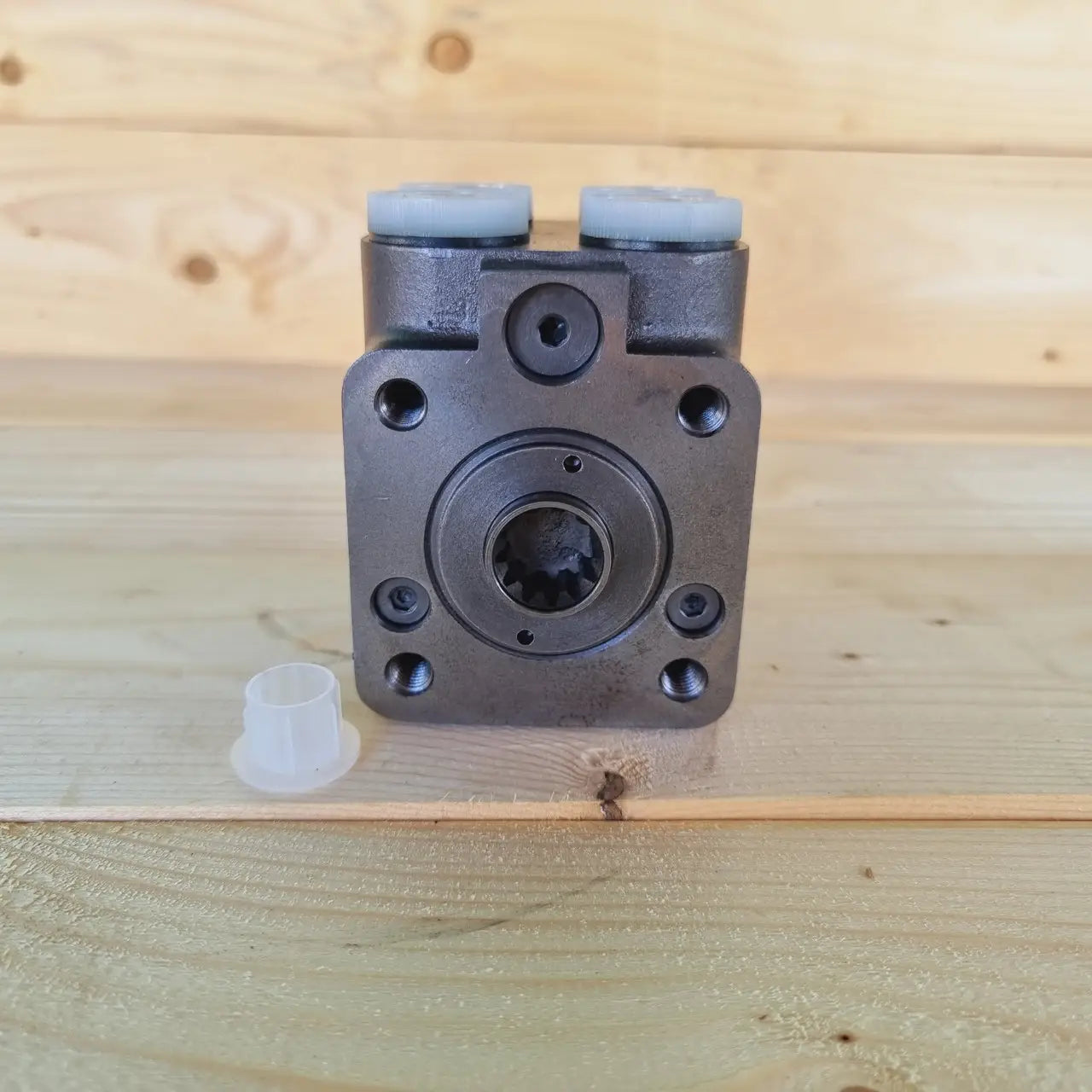 Насос дозатор 100 л на МТЗ ЮМЗ Т-25 Т-40 Болгарія