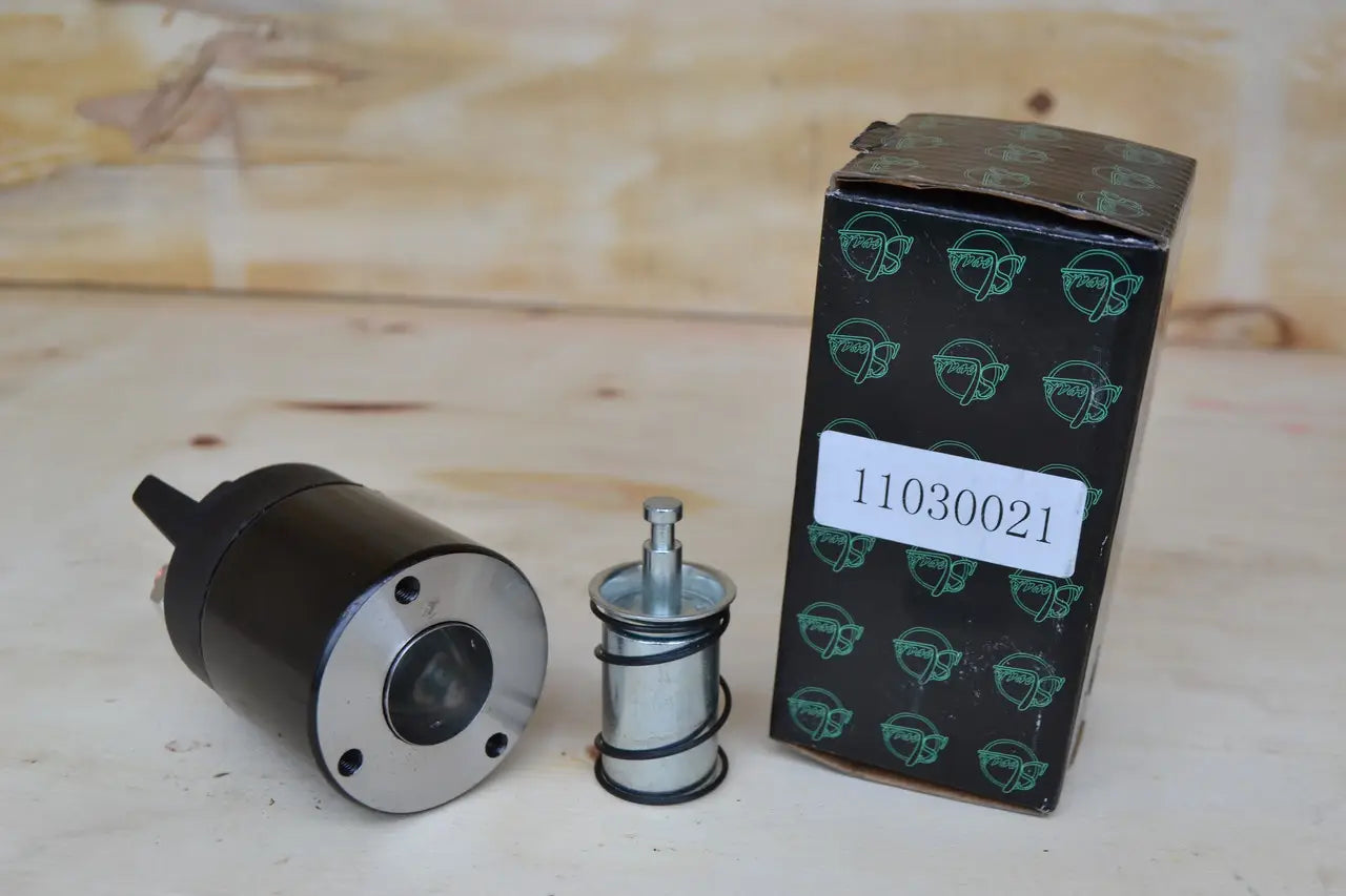 Реле втягующе стартера редукторного 12В 2,7 3,2 КВТ МТЗ,ЮМЗ,Т-40,Т-25