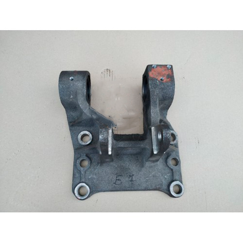 Кронштейн валу поворотного навішування ЮМЗ з втулками 45-4605011 - А1 СБ