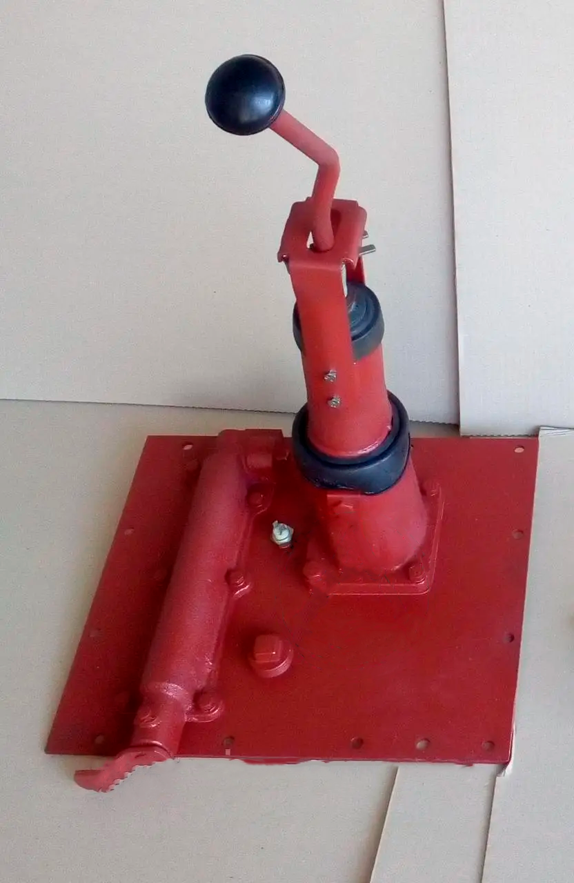 Кришка коробки передач ЮМЗ в зборі 45Т-1702010-А СБ