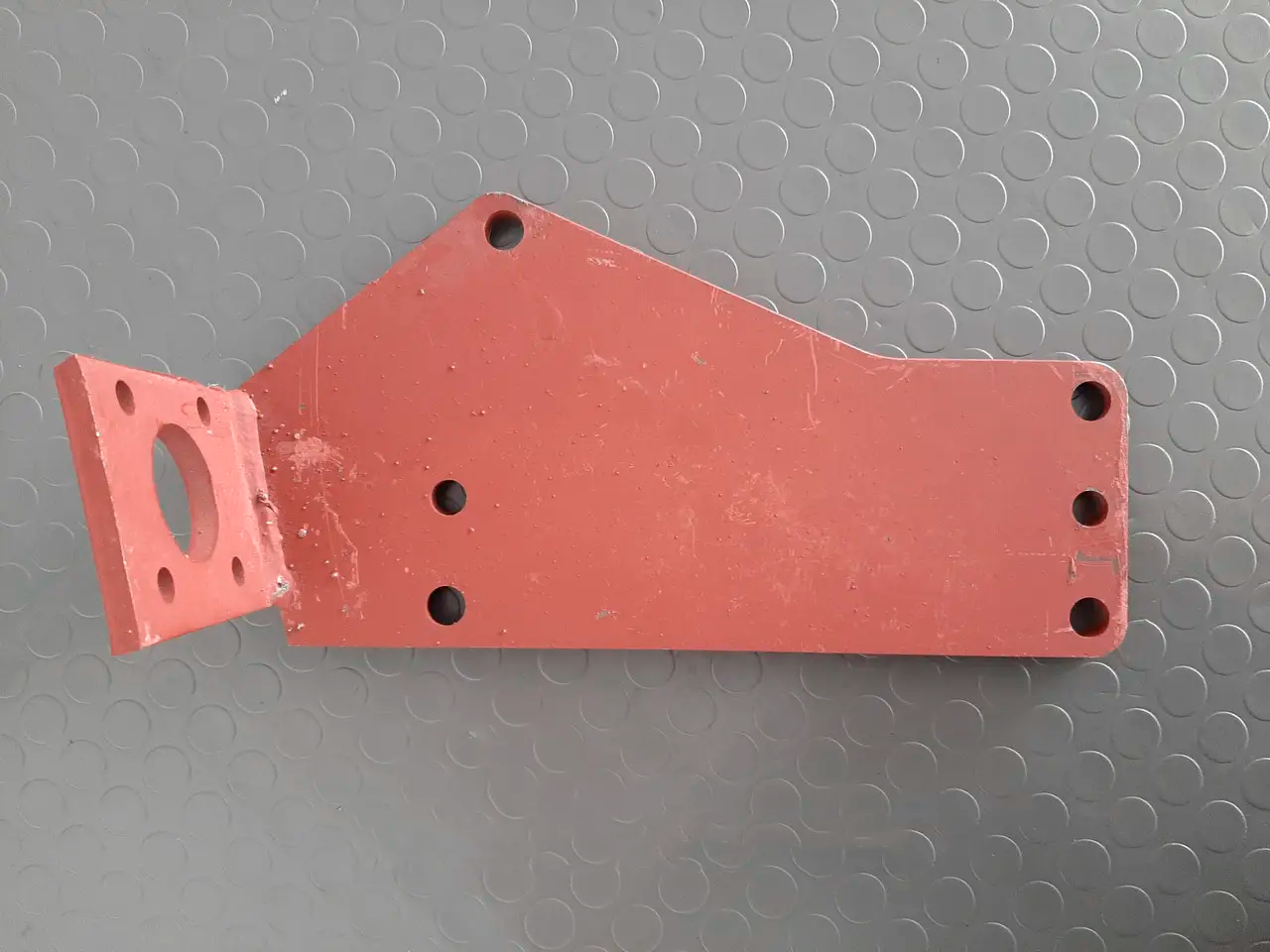 Кронштейн кріплення насоса-дозатора ЮМЗ (мала кабіна) 45Т-3400030МК (14 мм) ЮМЗ-6АЛ, АМ, КЛ, КМ