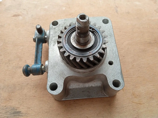 Привод насоса шестерного дизеля НШ Т-40 (Д37М-4618010-А4)