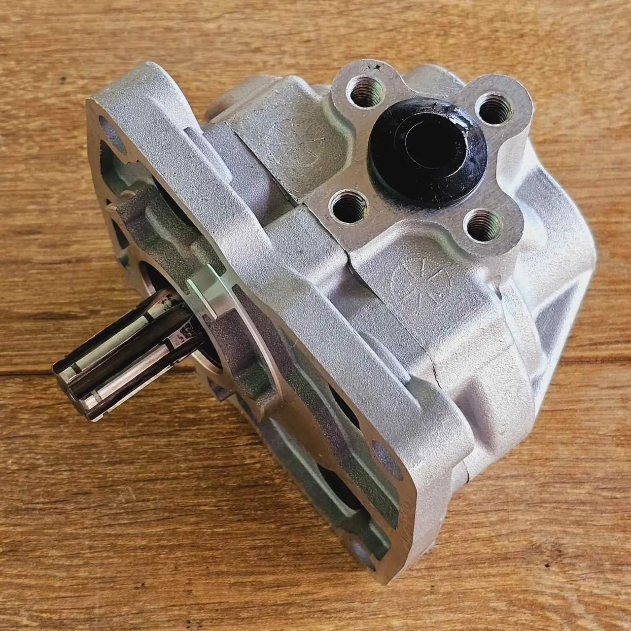 Насос НШ-10У правий 6 шл (HIDROPULS, Польща)