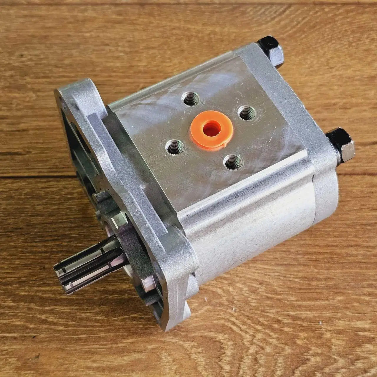 Насос НШ-16 лівий 6 шл (HIDROPULS, Польща)