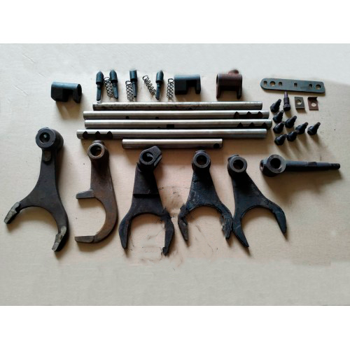 Механізм перемикання передач трактора ЮМЗ-6 45-1702006