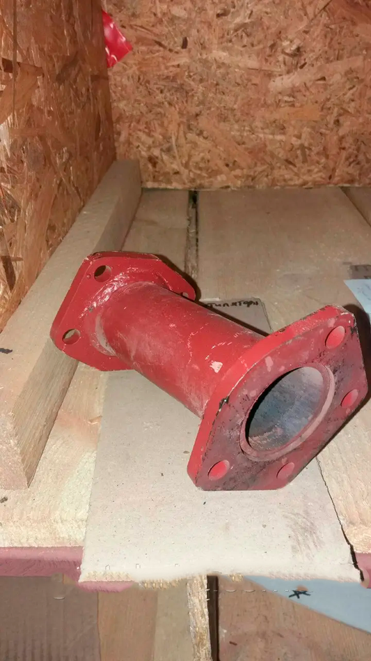 Патрубок повітроочисника Д-65 Д65-1109190-Б РБ