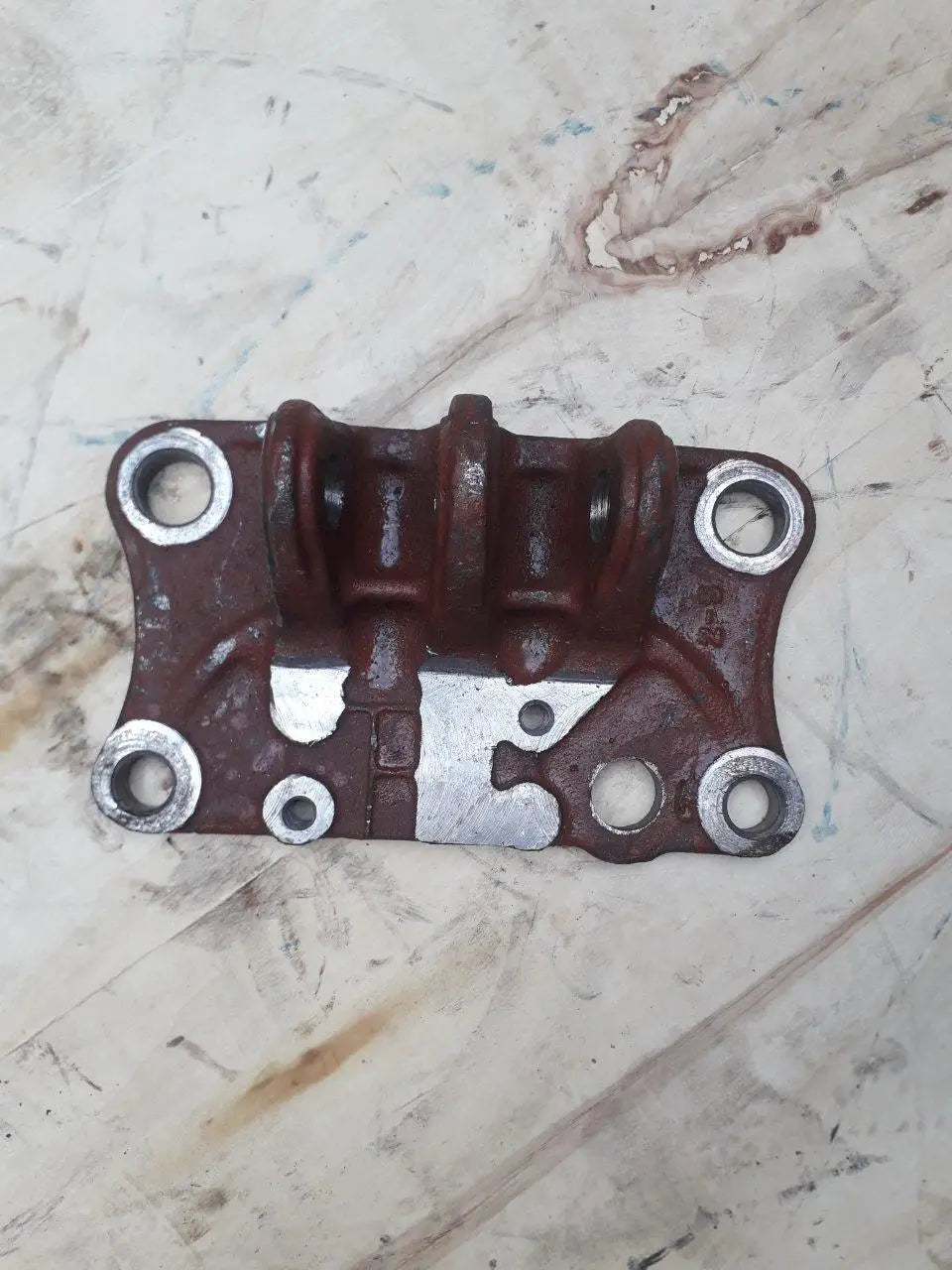 Кронштейн кріплення гідроциліндра (Оригінал) 70-4605017-А