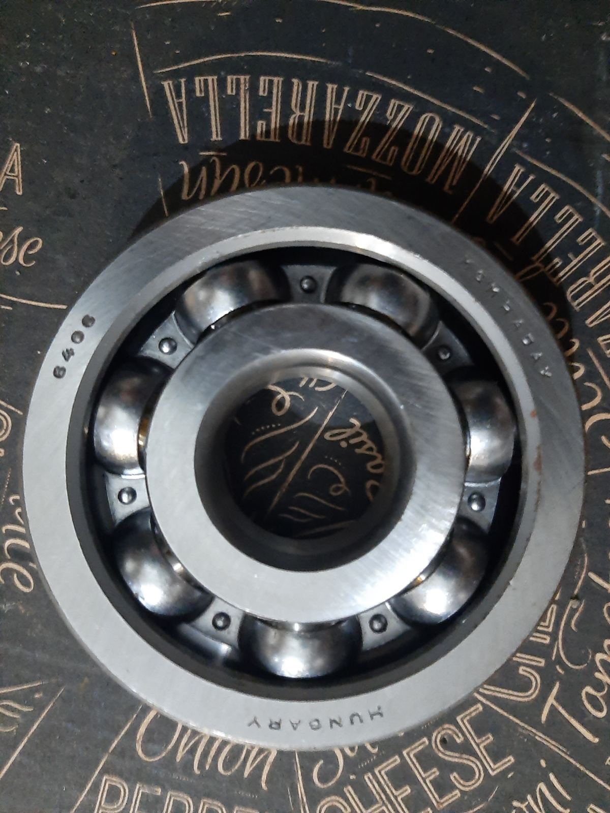 Підшипник 406